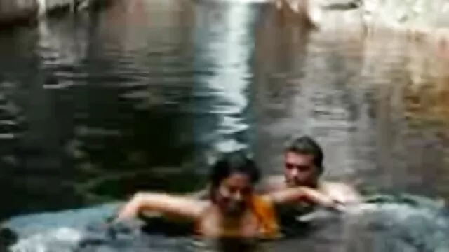 Awesome Anastasia Brill egy csodálatos kanos és online szex filmek éhes blowlerina