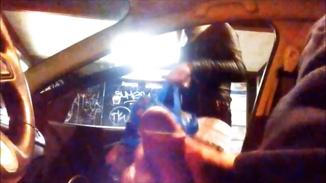 Gőzös puncifúrás meleg vacsora helyett Kayla anya fia szex video Quinn-nel
