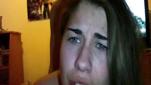 nagy mellű szőke Riley Evans fejet ad és kakasra ül csaladisex