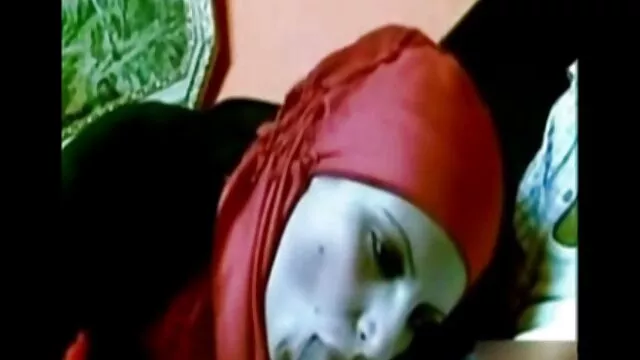 Az egyik csávó megbasz két szex-éhes lányt, akik egymást ingyen sex videó nyalogatják