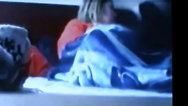 Hardcore csoportos szex orgia szörös pinák Kristene Danával és Janet Sonjával