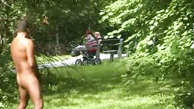 Csodálatos csaj ingyen szex videók gömbölyű seggével, Bliss Dulce-nak kilyukadt a végbélnyílása egy párás szopás után