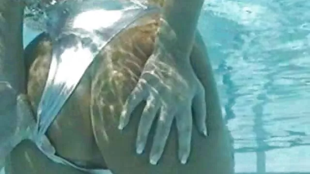 Nagy fenekű ladyboy arcra elvezes fucks gets neki anális lyuk elpusztult